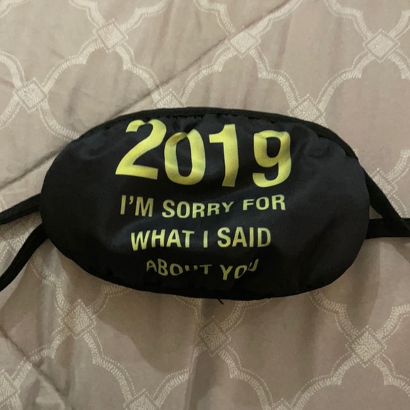 ๐ฅฐ 4/$25- NWOT - 2019 Sorry Mask - Picture 1 of 6
